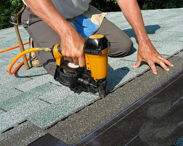 Best Metal Roofing Contractor  in Pella, IA